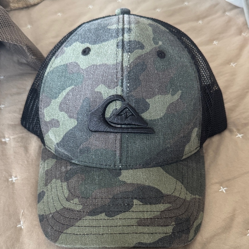 Quiksilver Green Camo Mesh Hat